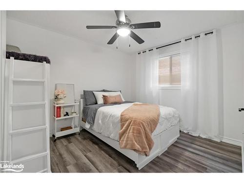 47 Butternut Drive, Barrie, ON - Indoor Photo Showing Bedroom