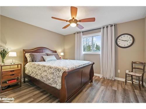 47 Butternut Drive, Barrie, ON - Indoor Photo Showing Bedroom