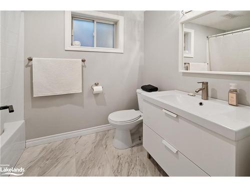 47 Butternut Drive, Barrie, ON - Indoor Photo Showing Bathroom