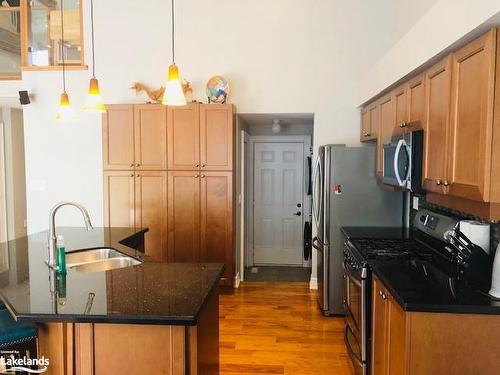 5 Sierra Trail, Collingwood, ON - Indoor Photo Showing Kitchen