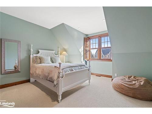 148 Snowbridge Way, The Blue Mountains, ON - Indoor Photo Showing Bedroom