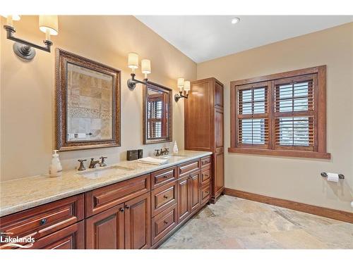 148 Snowbridge Way, The Blue Mountains, ON - Indoor Photo Showing Bathroom