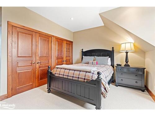 148 Snowbridge Way, The Blue Mountains, ON - Indoor Photo Showing Bedroom