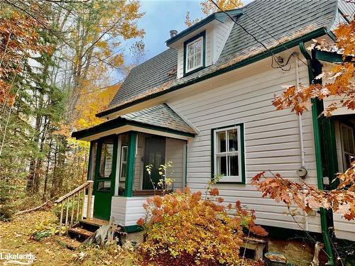 1627 Houseys Rapids Rd, Gravenhurst, ON - Outdoor