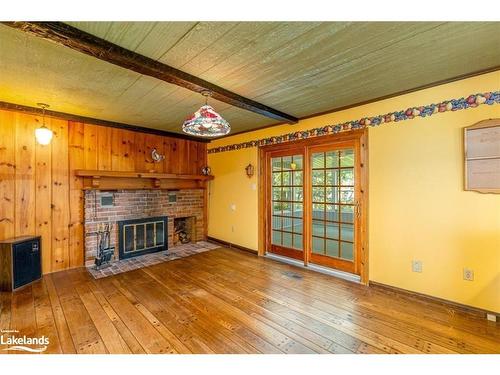 97 Hearthstone Drive, Trent Hills, ON - Indoor Photo Showing Living Room With Fireplace