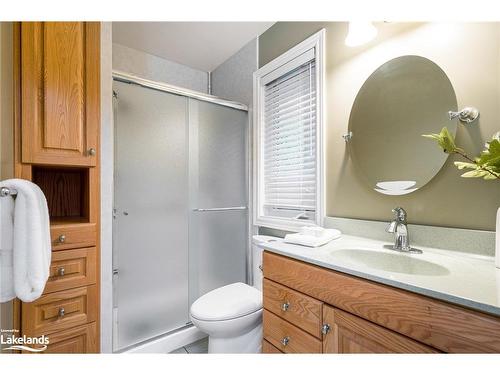 84 Wasaga Sands Drive, Wasaga Beach, ON - Indoor Photo Showing Bathroom