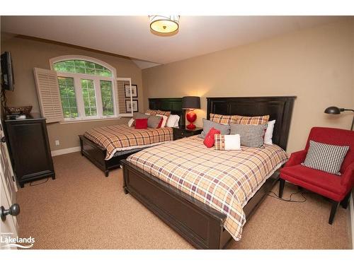 Sandfield 2 Week 10-3876 Muskoka Road 118, Port Carling, ON - Indoor Photo Showing Bedroom