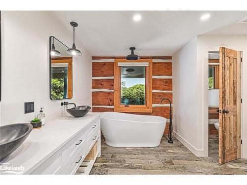 116 Lakeshore Road E, The Blue Mountains, ON - Indoor Photo Showing Bathroom