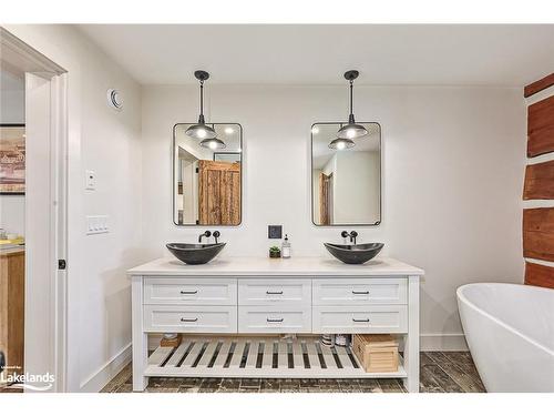 116 Lakeshore Road E, The Blue Mountains, ON - Indoor Photo Showing Bathroom