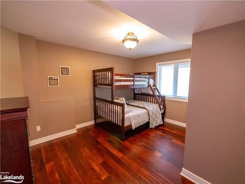 4330 Marr Lane, Coldwater, ON - Indoor Photo Showing Bedroom