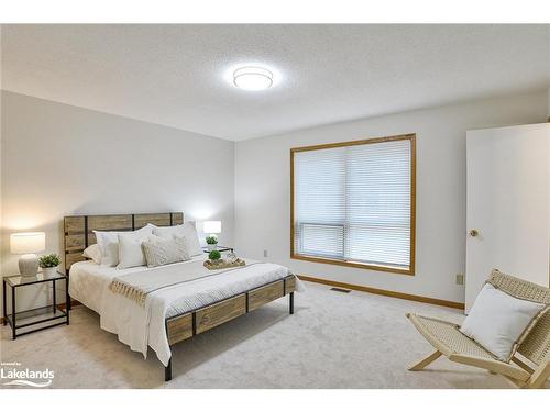 91 Clarke Crescent, Port Sydney, ON - Indoor Photo Showing Bedroom