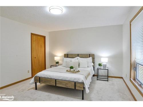 91 Clarke Crescent, Port Sydney, ON - Indoor Photo Showing Bedroom