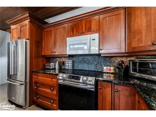 1749 Champlain Road, Tiny, ON - Indoor Photo Showing Kitchen