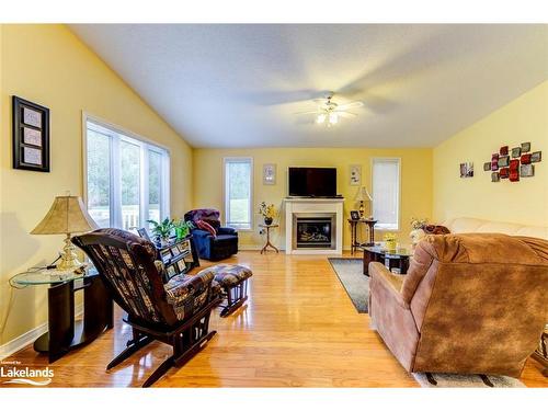 45 Pennsylvania Avenue, Wasaga Beach, ON - Indoor Photo Showing Living Room With Fireplace