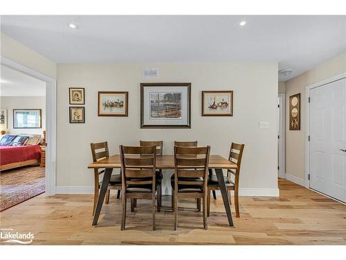 17-820 Jane Boulevard, Midland, ON - Indoor Photo Showing Dining Room