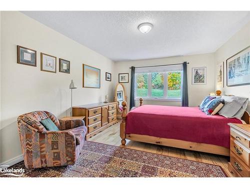 17-820 Jane Boulevard, Midland, ON - Indoor Photo Showing Bedroom