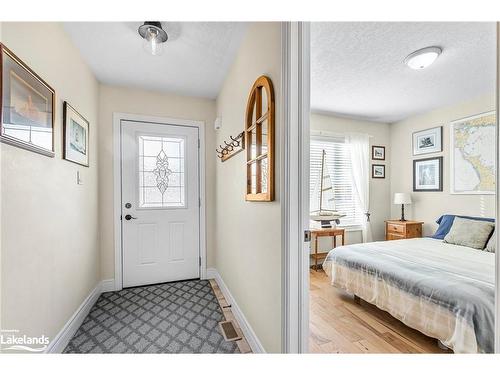 17-820 Jane Boulevard, Midland, ON - Indoor Photo Showing Bedroom