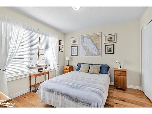 17-820 Jane Boulevard, Midland, ON - Indoor Photo Showing Bedroom