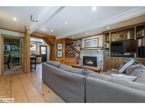 117 Martin Grove, Town Of Blue Mountains, ON - Indoor Photo Showing Living Room With Fireplace