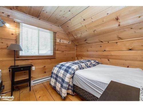 117 Martin Grove, Town Of Blue Mountains, ON - Indoor Photo Showing Bedroom