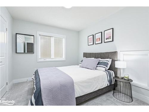 87 Mclean Avenue, Collingwood, ON - Indoor Photo Showing Bedroom