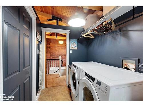 32 Nelson Street E, Meaford Municipality, ON - Indoor Photo Showing Laundry Room