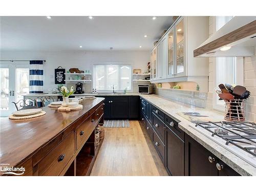 32 Nelson Street E, Meaford Municipality, ON - Indoor Photo Showing Kitchen