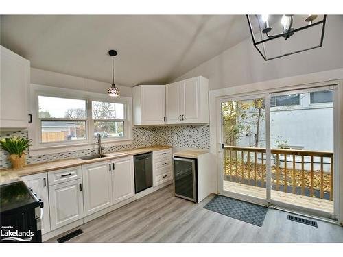 85 Huron Street, Collingwood, ON - Indoor Photo Showing Kitchen