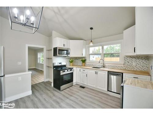 85 Huron Street, Collingwood, ON - Indoor Photo Showing Kitchen With Stainless Steel Kitchen