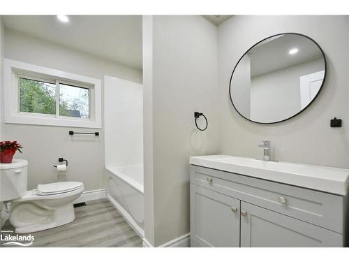 85 Huron Street, Collingwood, ON - Indoor Photo Showing Bathroom