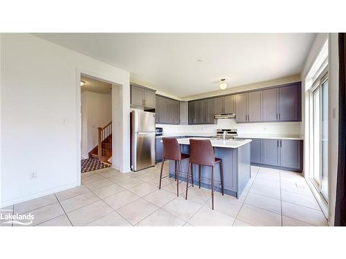 12 Mclean Avenue, Collingwood, ON - Indoor Photo Showing Kitchen