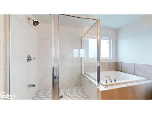 12 Mclean Avenue, Collingwood, ON - Indoor Photo Showing Bathroom