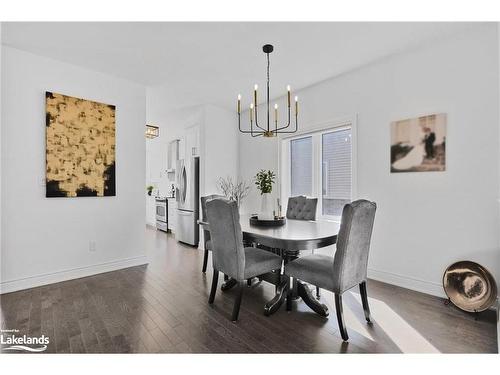 33 Autumn Drive, Wasaga Beach, ON - Indoor Photo Showing Dining Room