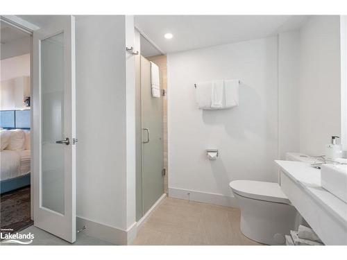 6415-6417-9 Harbour Street, Collingwood, ON - Indoor Photo Showing Bathroom