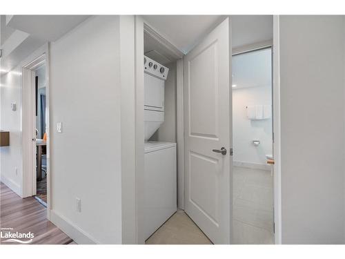 6415-6417-9 Harbour Street, Collingwood, ON - Indoor Photo Showing Laundry Room