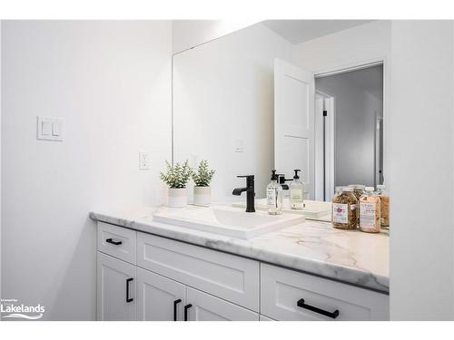 253 Jackson Street E, Durham, ON - Indoor Photo Showing Bathroom