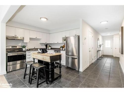 49 Barr Street, Collingwood, ON - Indoor Photo Showing Kitchen