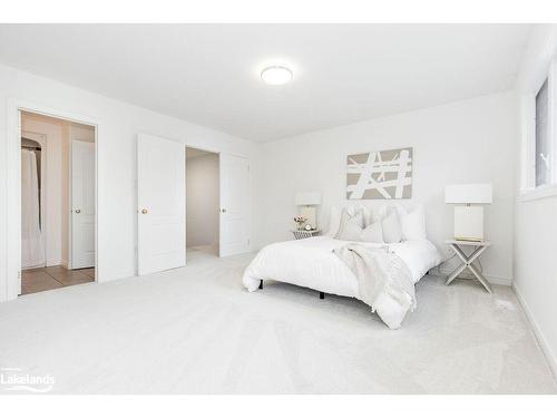 49 Barr Street, Collingwood, ON - Indoor Photo Showing Bedroom