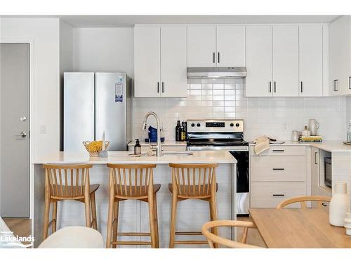 201-19B West Street N, Fenelon Falls, ON - Indoor Photo Showing Kitchen With Upgraded Kitchen