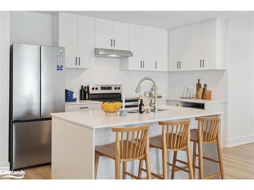 201-19B West Street N, Fenelon Falls, ON - Indoor Photo Showing Kitchen With Upgraded Kitchen