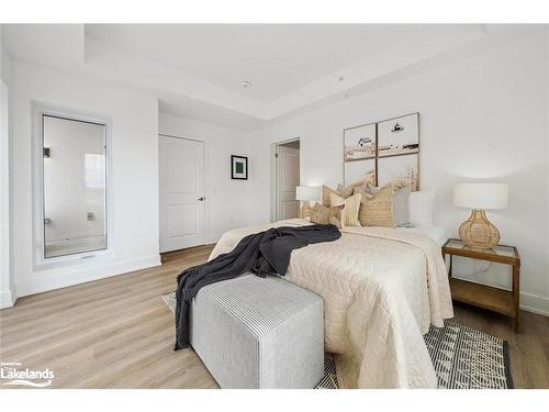 201-19B West Street N, Fenelon Falls, ON - Indoor Photo Showing Bedroom