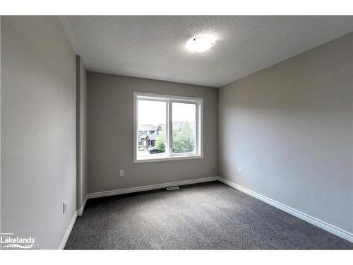 18 Wildrose Trail, Collingwood, ON - Indoor Photo Showing Other Room