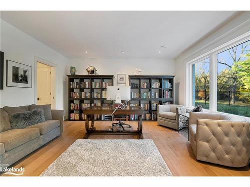 +Lot4/5-455 William St, Niagara-On-The-Lake, ON - Indoor Photo Showing Living Room