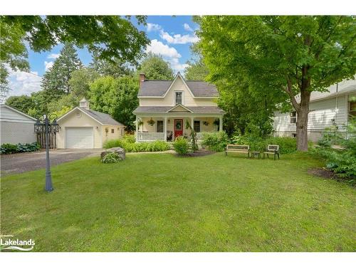 550 Wagner Street, Gravenhurst, ON - Outdoor With Deck Patio Veranda With Facade