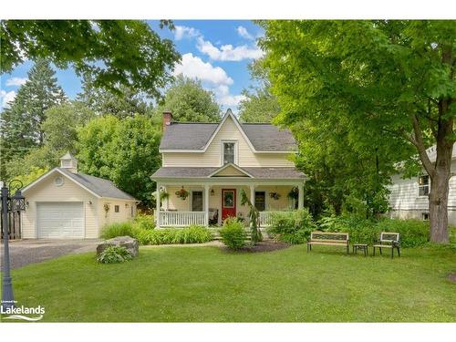 550 Wagner Street, Gravenhurst, ON - Outdoor With Deck Patio Veranda With Facade