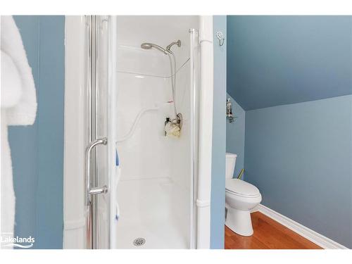 550 Wagner Street, Gravenhurst, ON - Indoor Photo Showing Bathroom