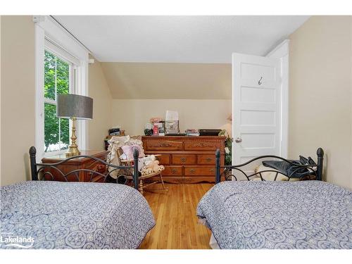 550 Wagner Street, Gravenhurst, ON - Indoor Photo Showing Bedroom