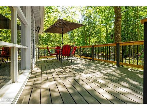 117 Oliver Drive, Tiny Twp, ON - Outdoor With Deck Patio Veranda With Exterior