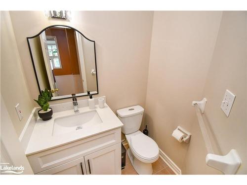 5 Mccutcheon Court, Barrie, ON - Indoor Photo Showing Bathroom