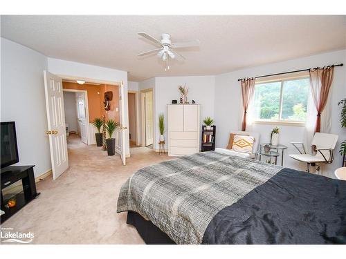 5 Mccutcheon Court, Barrie, ON - Indoor Photo Showing Bedroom